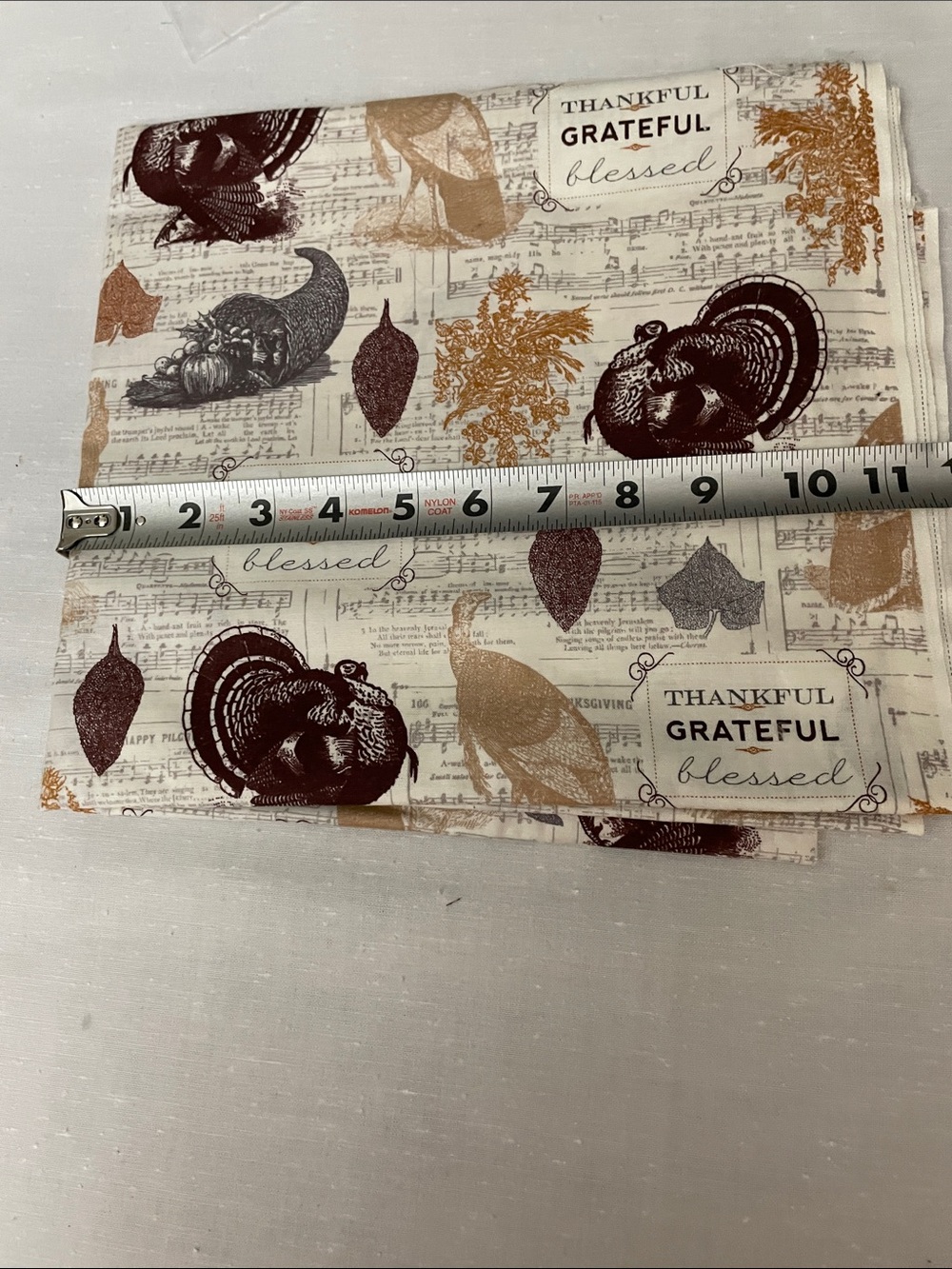 4–5 LB MIXED THANKSGIVING HARVEST FABRIC BUNDLE • USABLE PIECES • CRAFT & SEWING - Picture 9 of 9